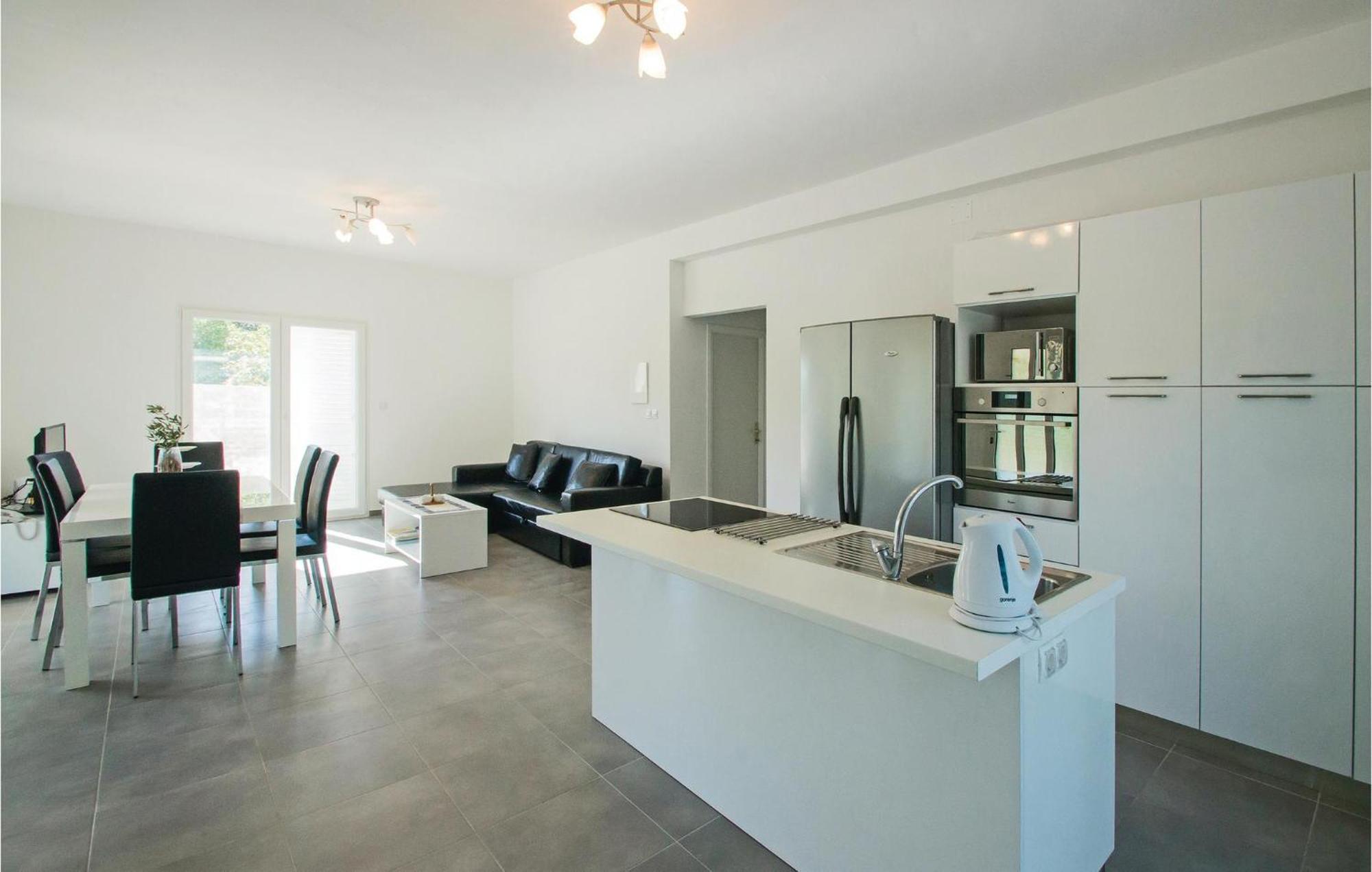 Stunning Apartment In Grscica With Kitchen 普瑞兹巴 外观 照片